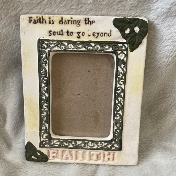 Assorted Picture Frames Collection - Picture 7 of 9